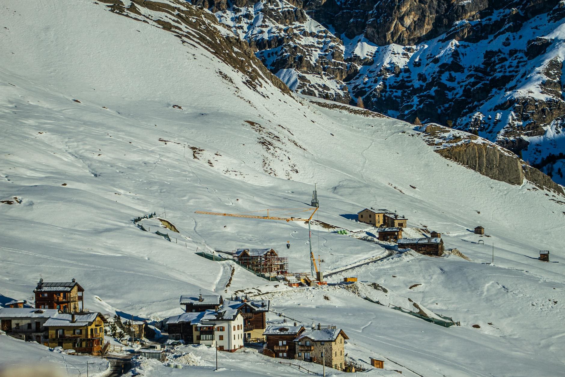 Cosa vedere a Livigno tra Olimpiadi e gastronomia alpina: borghi, piste e rifugi gourmet