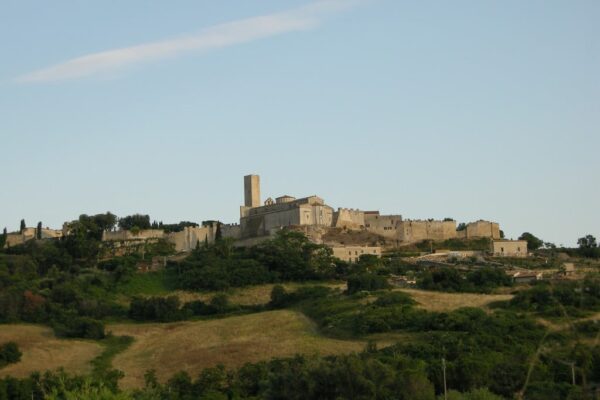 Tarquinia,Etruschi,siti archeologici,musei,guida turistica