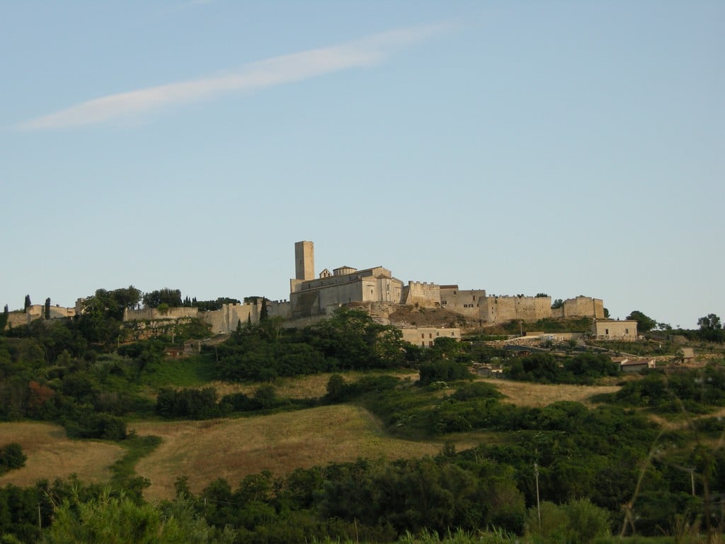 Tarquinia,Etruscans,archaeological sites,museums,tourist guide