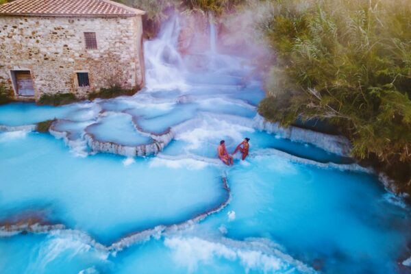 Toscane Italie, spa naturel avec cascades et sources d'eau chaude à Sa