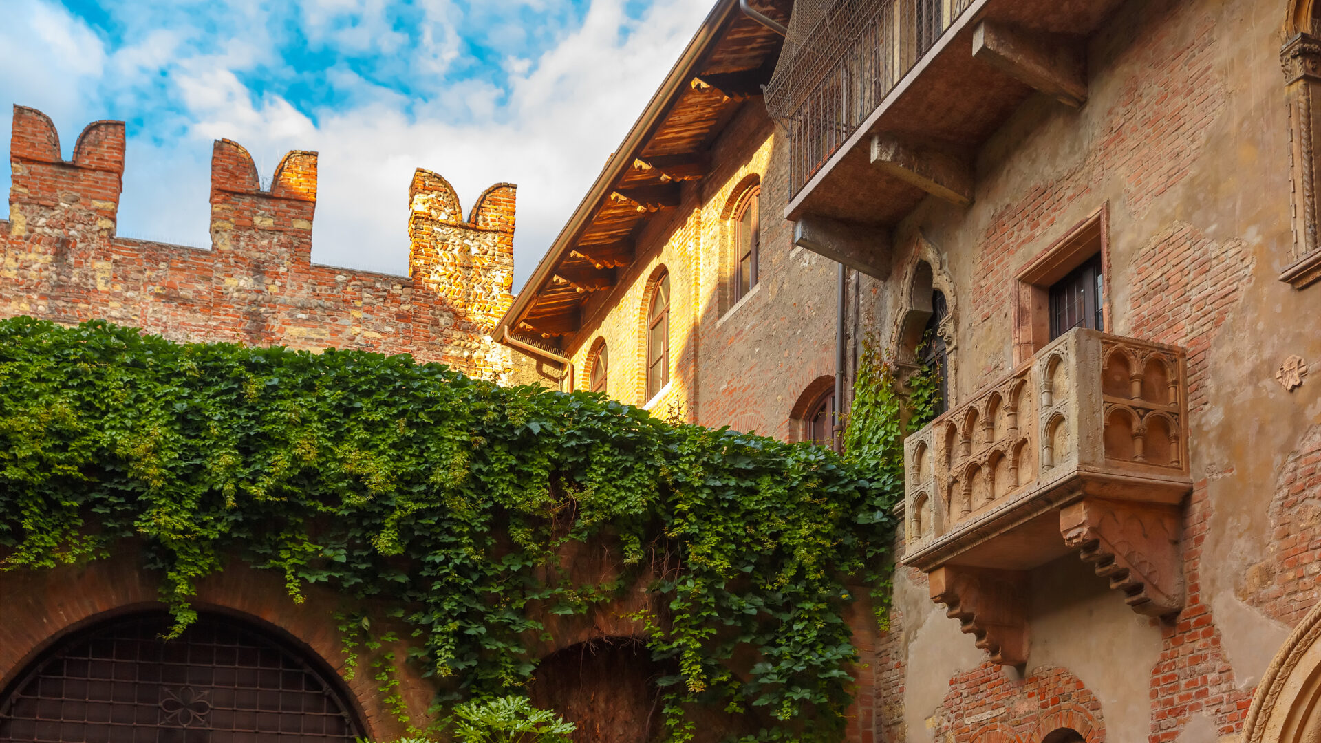 Balcone Giulietta, Verona, architettura medievale.