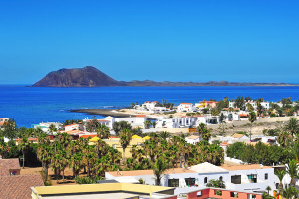 Isola di Lobos e Corralejo a Fuerteventura, Spagna. Una vista dell'isola di Lobos da Corralejo a Fuerteventura, Isole Canarie, Spagna