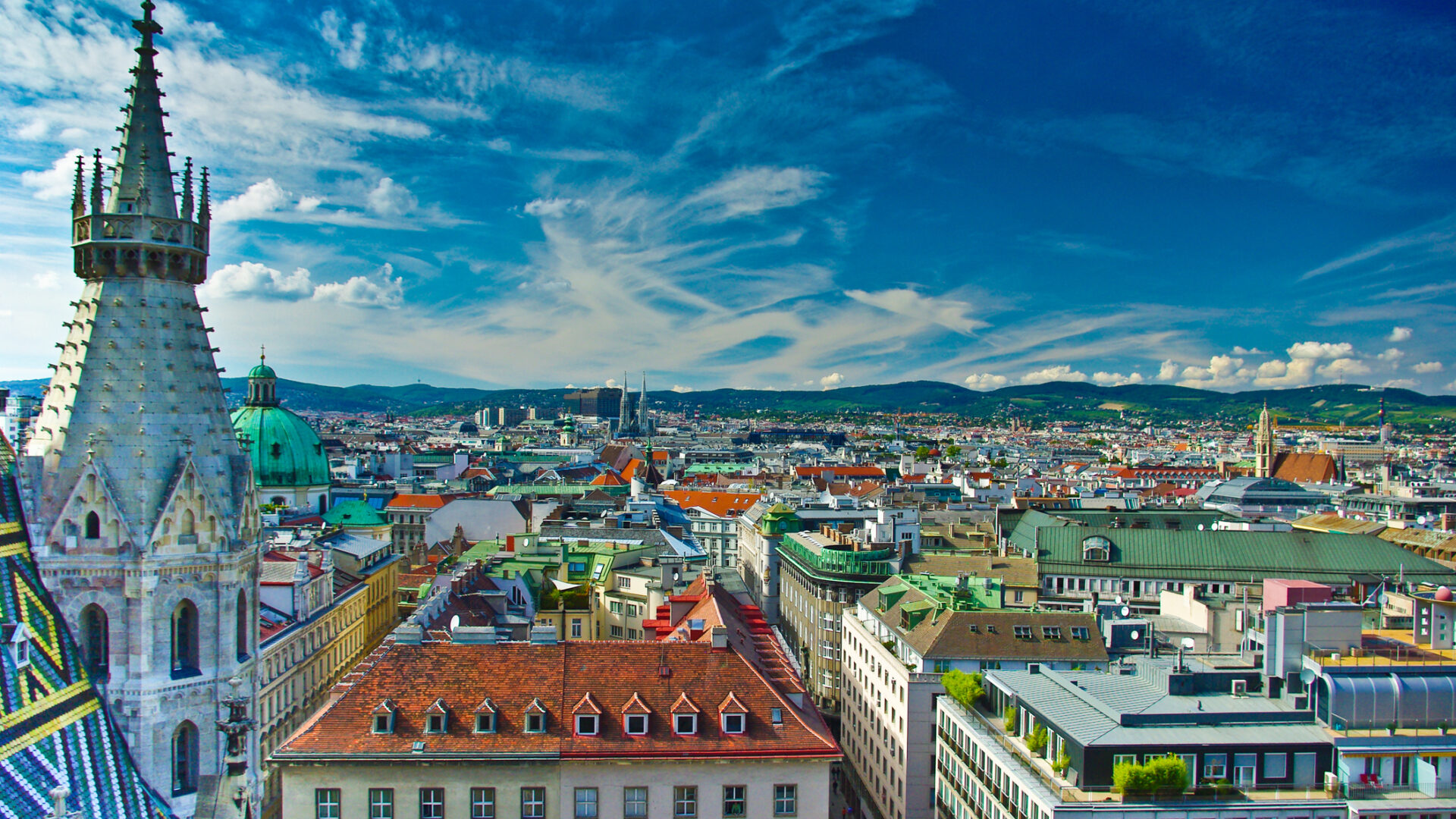 Vista dall'alto del centro di Vienna. Vista panoramica del centro di Vienna dalla cattedrale di Santo Stefano