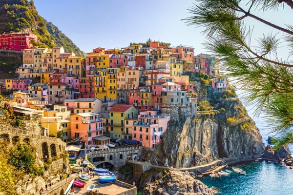 Borghi fioriti d’Italia: i paesi più instagrammabili in primavera