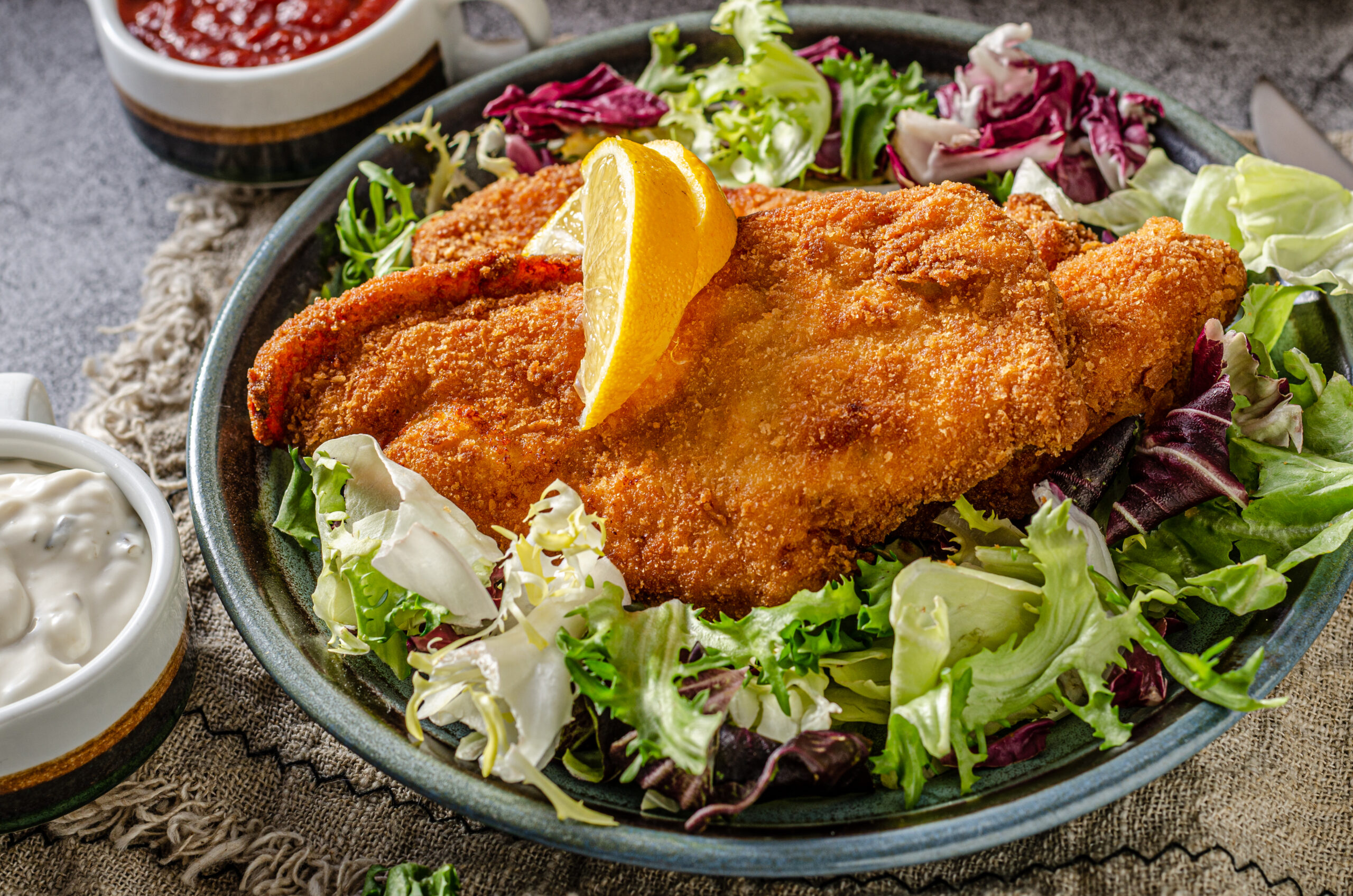 piatti tipici milanesi,cucina milanese,dove mangiare a Milano,ristoranti tipici Milano,risotto alla milanese,cotoletta alla milanese,cassoeula Milano,gastronomia milanese,cucina tradizionale Milano,specialità milanesi,mondeghili,panettone artigianale Milano,trattorie Milano autentiche,ristoranti storici Milano,ricette milanesi tradizionali,cucina lombarda,cosa mangiare a Milano,piatti tipici lombardi,mangiare bene a Milano,dolci tipici milanesi