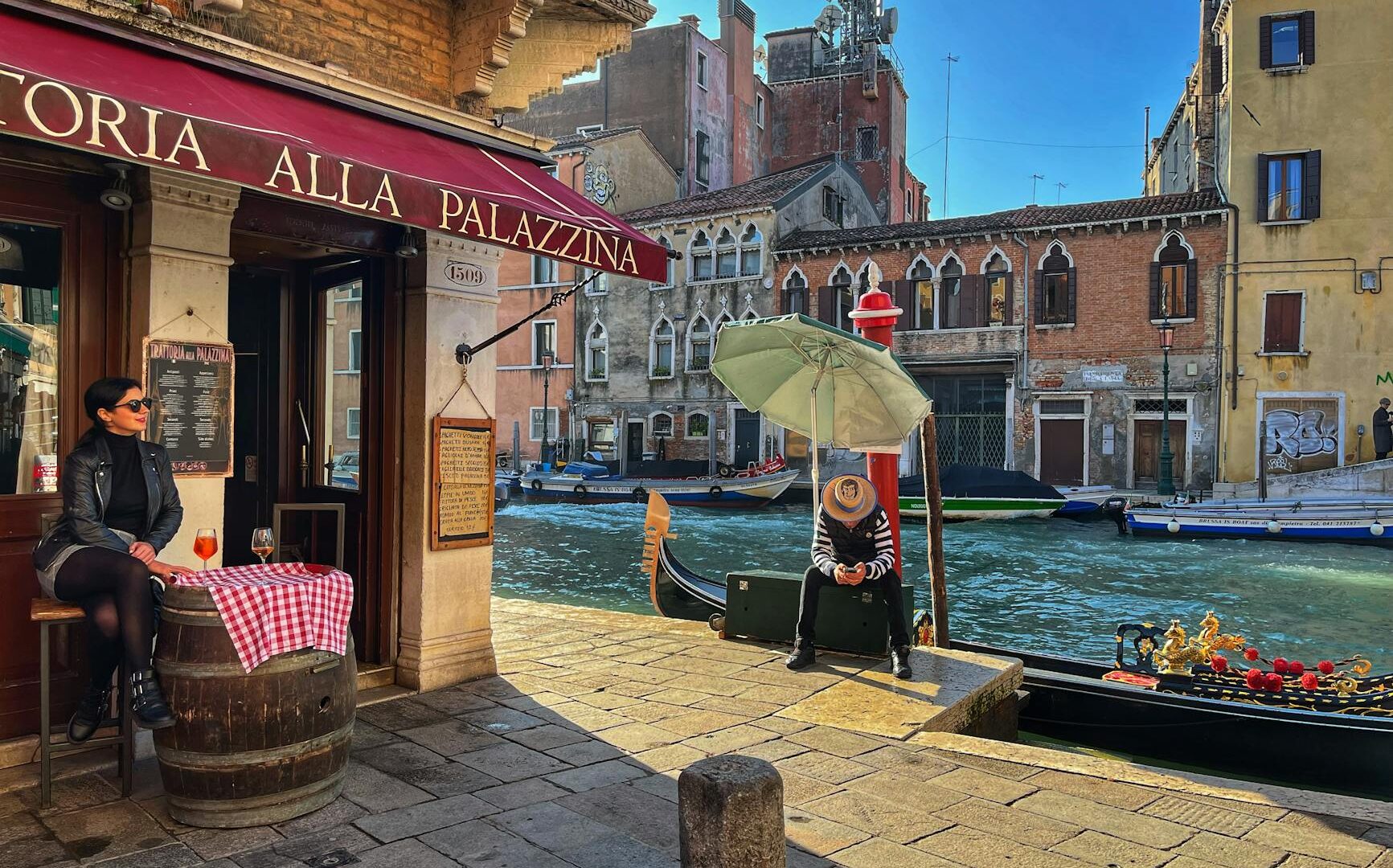 vigne italiane,vini italiani,esperienze enogastronomiche,degustazioni nei vigneti,tour delle cantine italiane,vini toscani,vini piemontesi,vini siciliani,terroir italiano,vitigni italiani.,vigne della Toscana,colline toscane,Chianti Classico,Brunello di Montalcino,Langhe piemontesi,Barolo,Barbaresco,vini dell’Etna,vini vulcanici,Nero d’Avola,Carricante,Grillo,tradizioni vinicole italiane,microclima ideale per le uve,vini biologici,vini biodinamici,vini autoctoni italiani.,turismo enogastronomico in Italia,degustazioni di vino,vacanze tra le vigne,vini di alta qualità,vigneti italiani famosi,terroir delle Langhe,vini rossi italiani,vini bianchi italiani,escursioni nei vigneti,vendemmia italiana,passeggiate tra i filari,abbinamenti cibo e vino,vini DOC italiani,vini DOCG italiani.,esperienze vinicole in Toscana,degustazioni di Barolo nelle Langhe,vini tipici siciliani da provare,migliori cantine italiane da visitare,vini rossi pregiati italiani,tour enogastronomici italiani,vini italiani famosi nel mondo,come visitare i vigneti in Italia,cosa fare nelle Langhe,vini dell’Etna e le loro caratteristiche