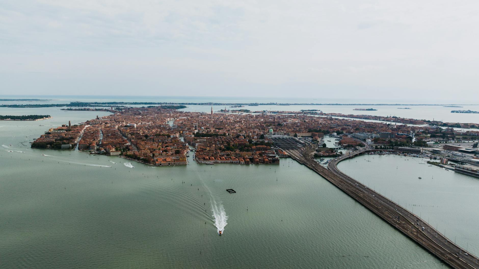 Vista aerea della città di Venezia