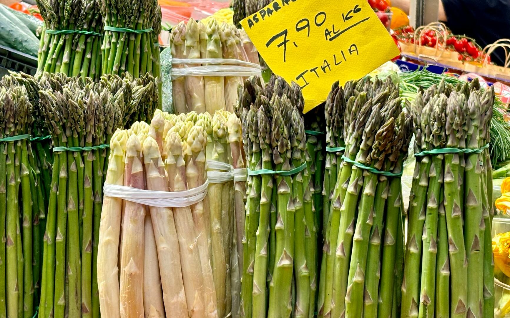 Piatti di primavera da provare nelle osterie d’Umbria e Toscana: asparagi, carciofi e ricotta di maggio