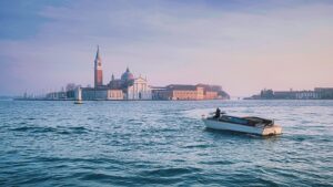 Le vie dell’acqua in Italia: navigare fiumi, canali e lagune
