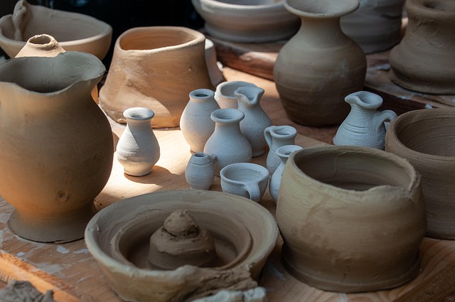 Le ceramiche d’Italia: Deruta, Vietri, Caltagirone e altri centri