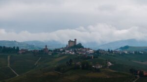 AI e itinerari enogastronomici: scopri sagre estive e borghi Slow Food con chatbot intelligenti