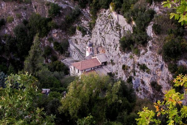 I santuari mariani d’Italia: fede, arte e paesaggi