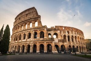 Come evitare le truffe turistiche in Italia: guida pratica