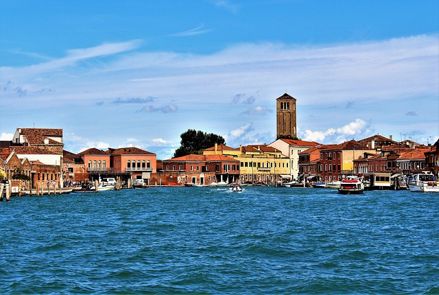 Le torri costiere d’Italia: sentinelle saracene sul mare
