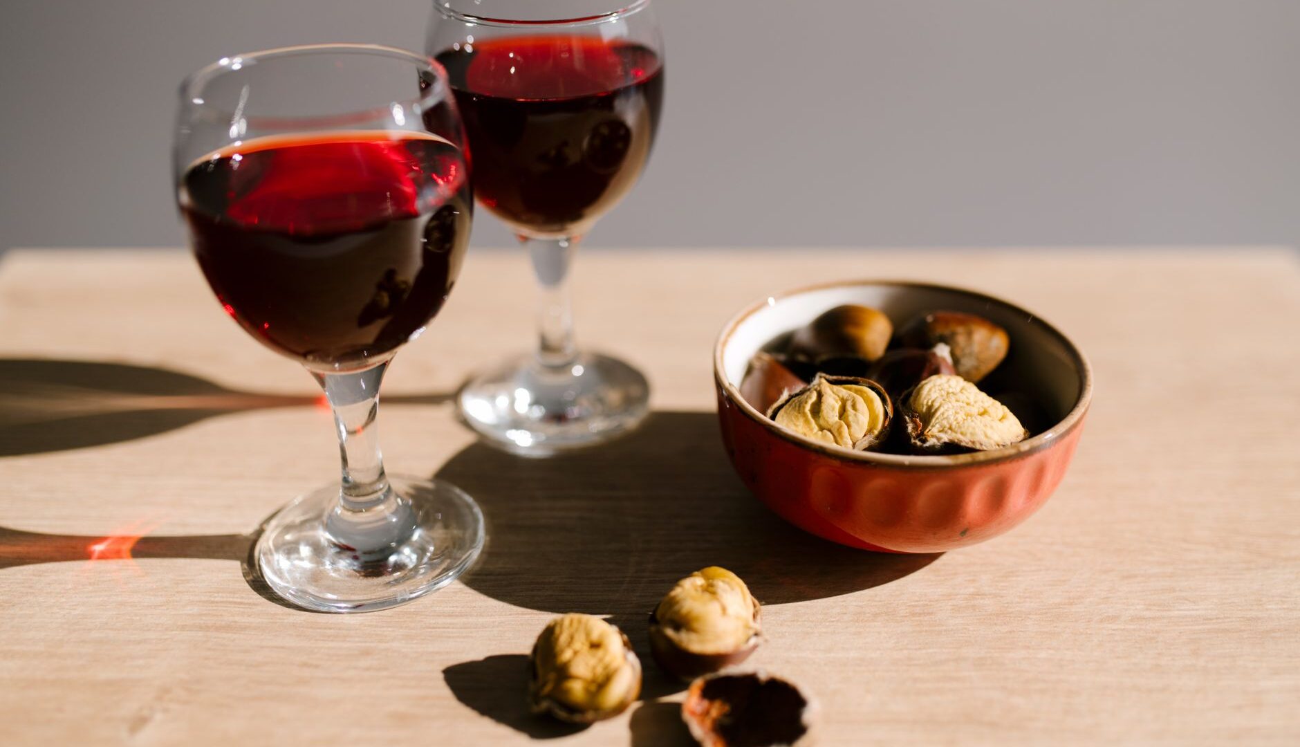 Cardi, castagne e selvaggina: i piatti tipici autunnali del Piemonte e della Toscana