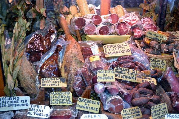 Salumi italiani DOP: dal prosciutto di Parma al capocollo