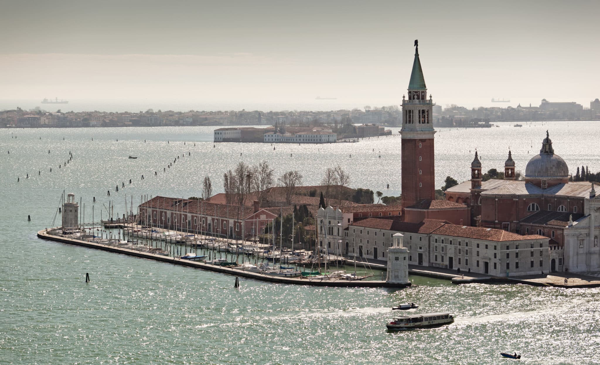 Vista aerea di Venezia e della sua laguna.