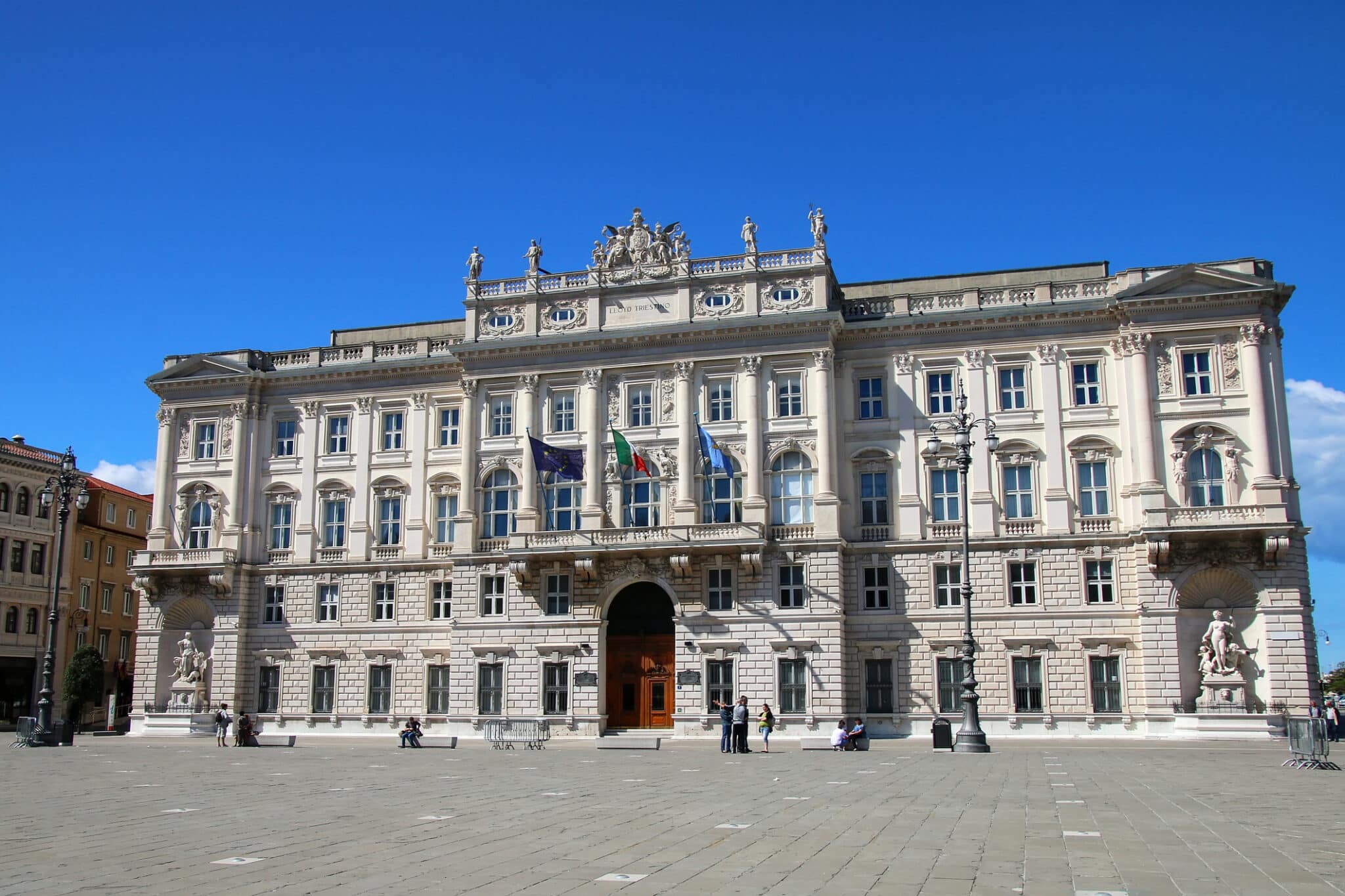 Palazzo del Lloyd Triestino in Piazza Unità d'Italia a Trieste, Italia