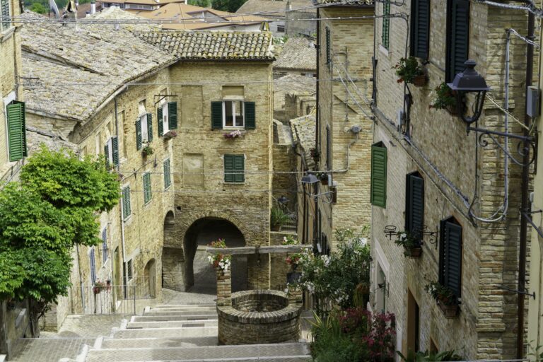 Corinaldo le village fou