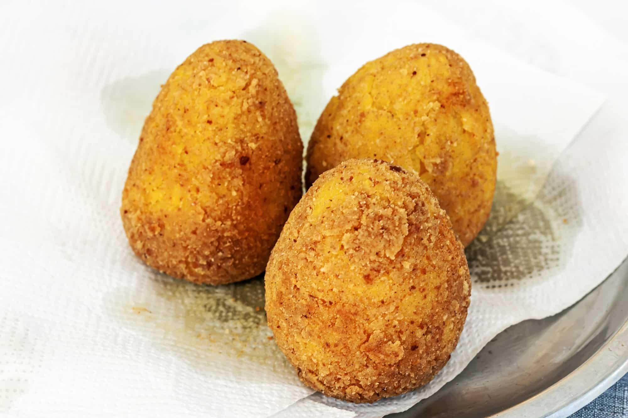 Arancina a Palermo piatto tipico Siciliano
