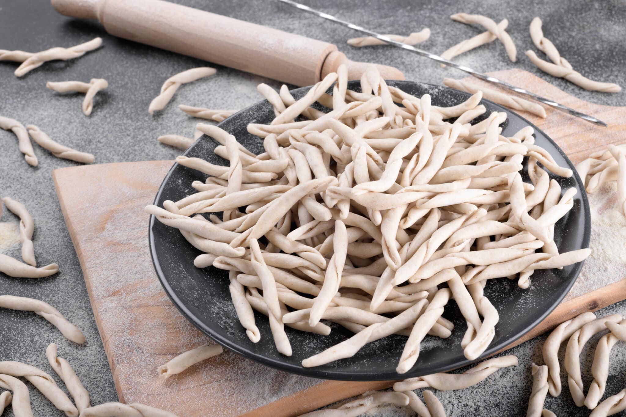 Plat de pâtes fraîches fait maison.