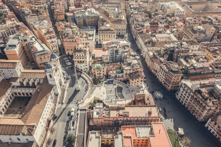 La Piazza di Spagna et la Place d'Espagne à Rome