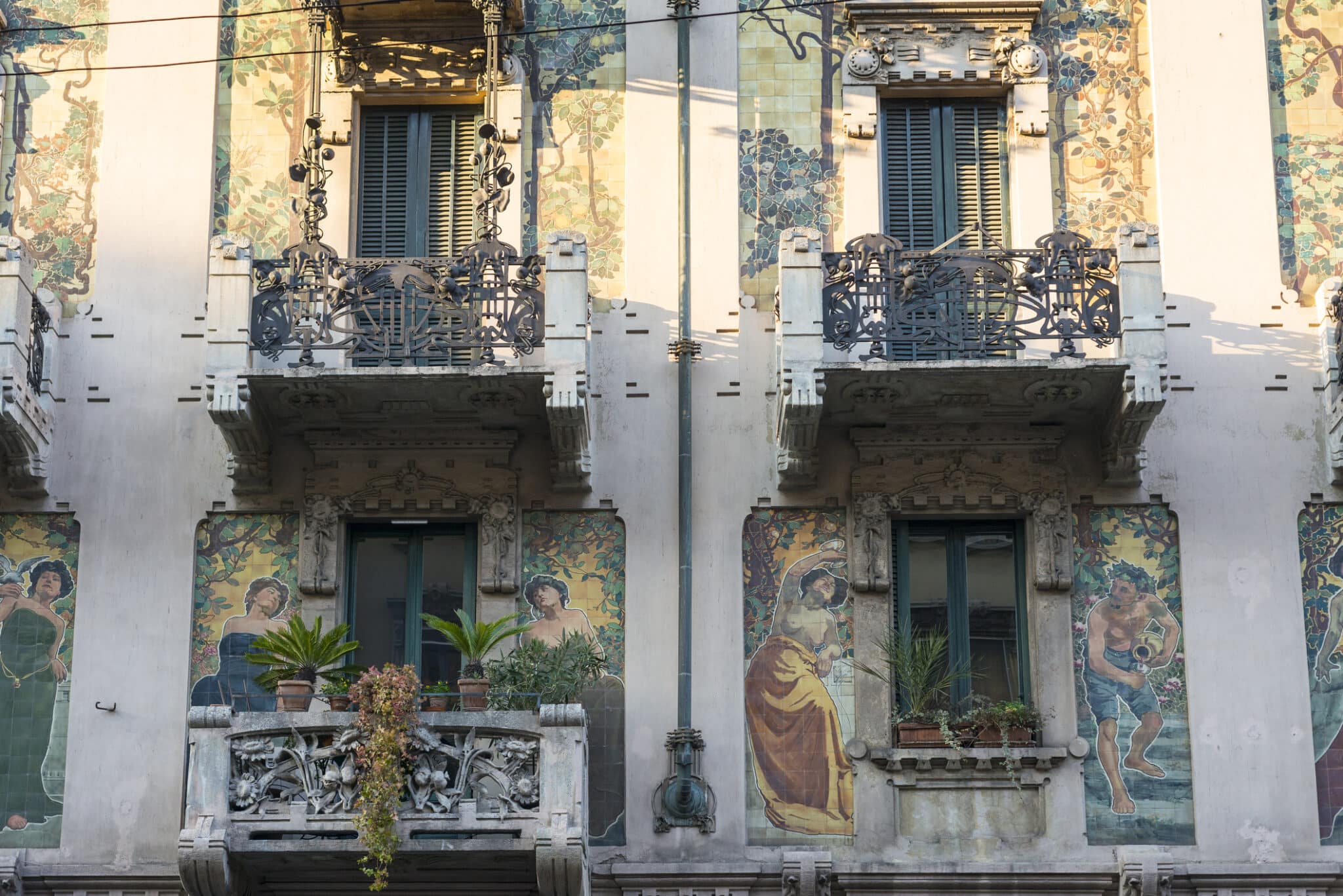 Casa Galimberti a Milano, costruzione in stile Liberty