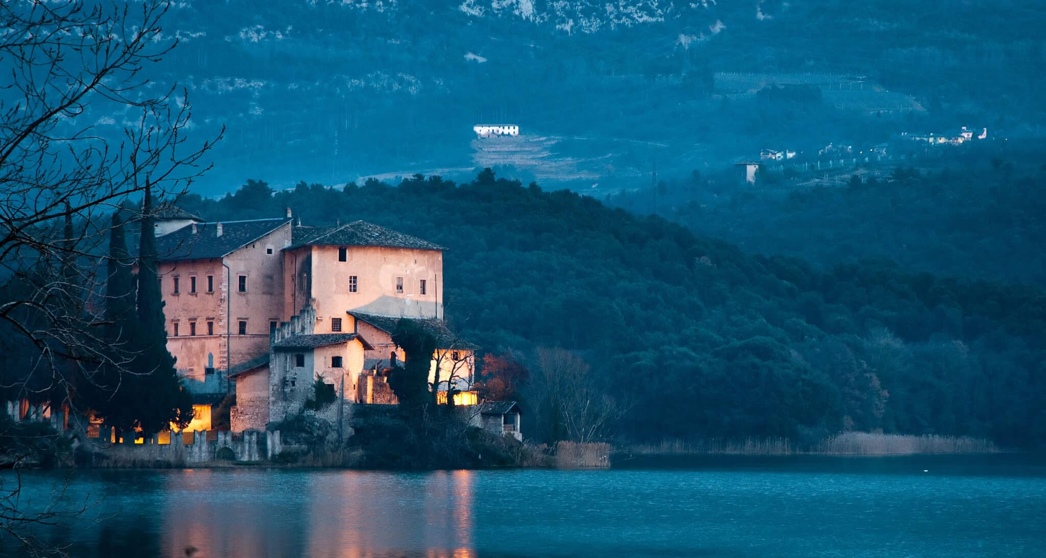 Il Castello di Toblino di Notte
