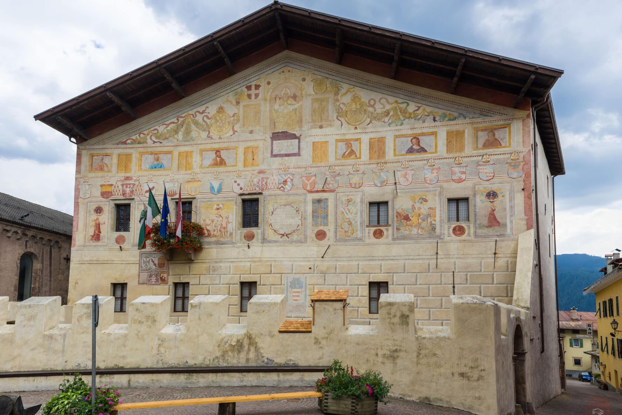 Il palazzo della magnifica comunità di Fiemme a Cavalese