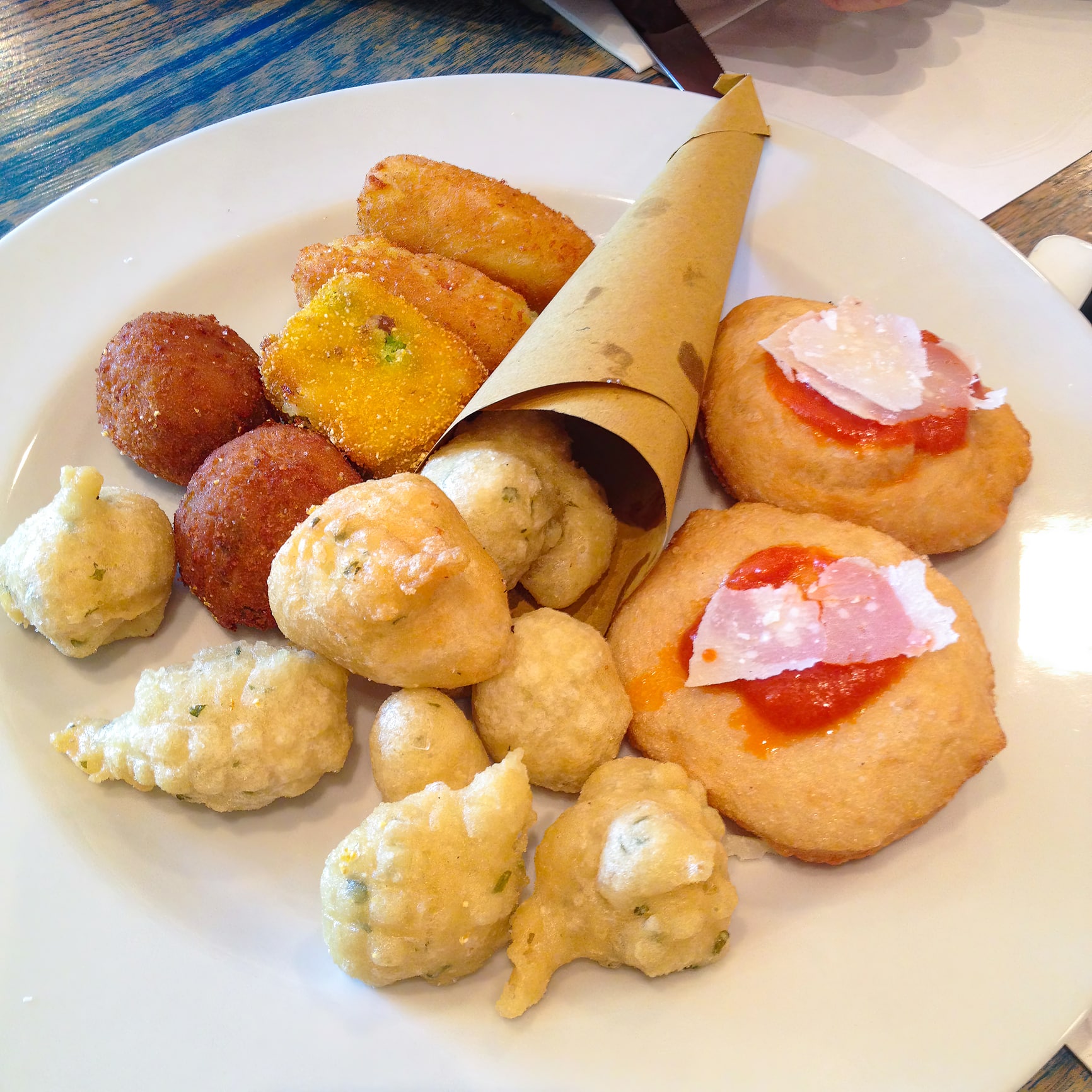 Tipico fritto italiano della città di Napoli.