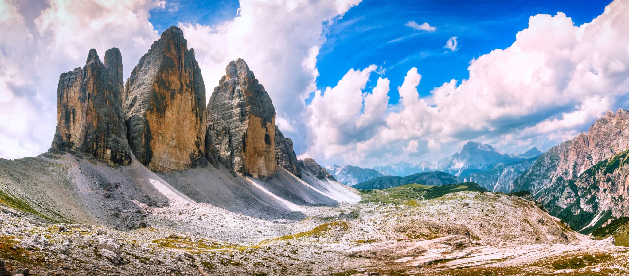 拉瓦雷多山全景