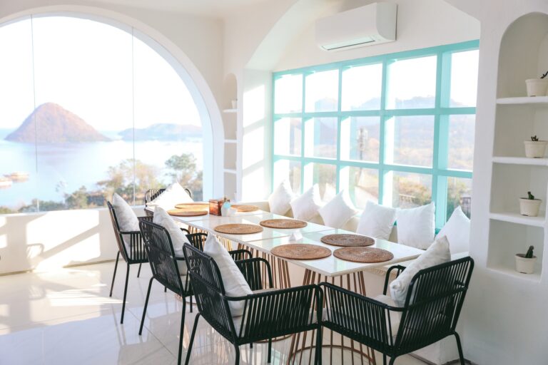 Ristoranti Vista Mare in Italia: Un Viaggio Gastronomico tra Onde e Sapori